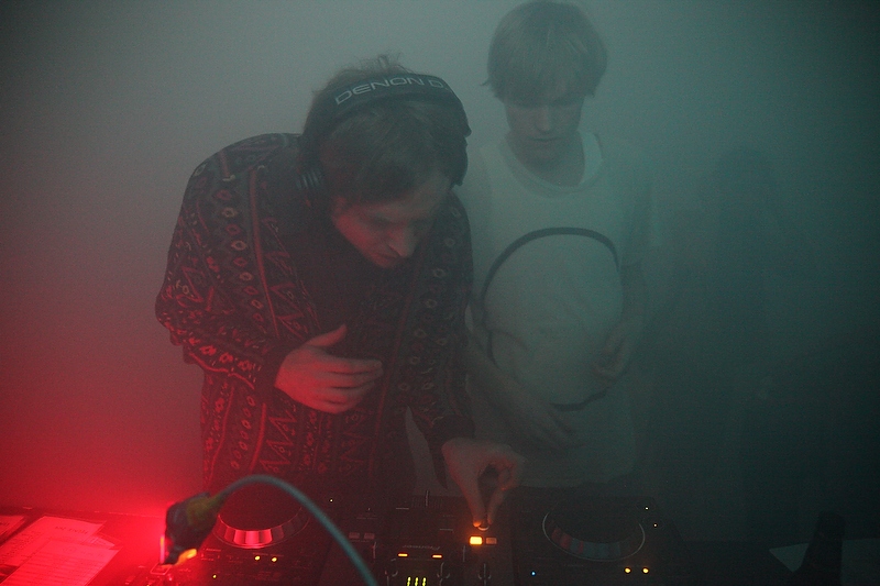 Erik Larsson – Spirits